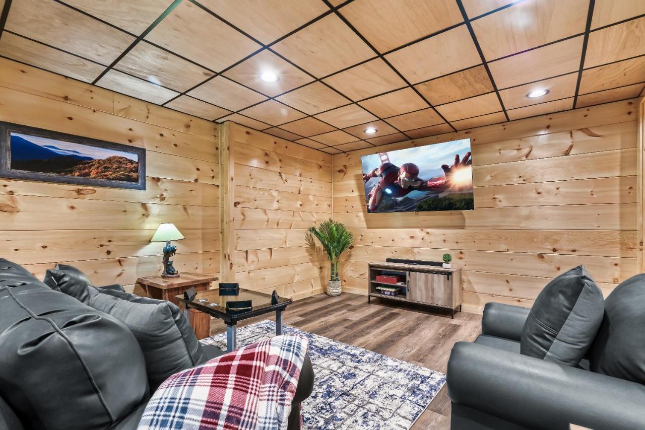 Mountains R Calling, Cozy Hideaway, King Beds, Hot-Tub, Arcade, Ev Ready Pigeon Forge Extérieur photo