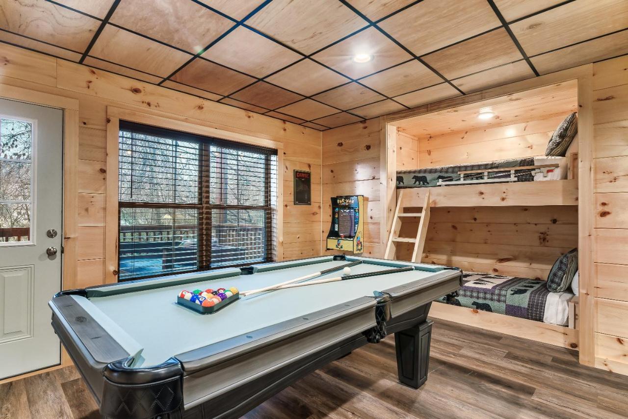 Mountains R Calling, Cozy Hideaway, King Beds, Hot-Tub, Arcade, Ev Ready Pigeon Forge Extérieur photo