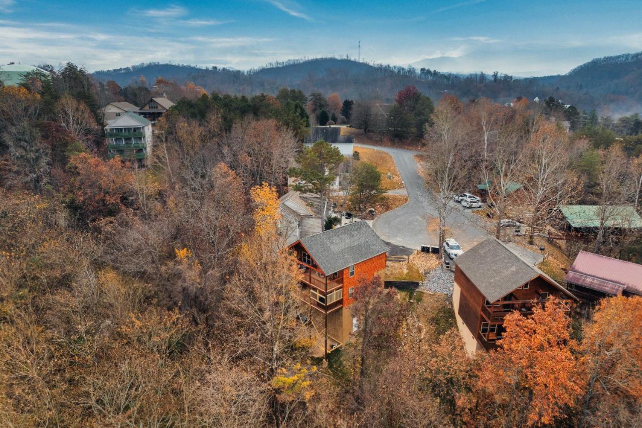 Mountains R Calling, Cozy Hideaway, King Beds, Hot-Tub, Arcade, Ev Ready Pigeon Forge Extérieur photo