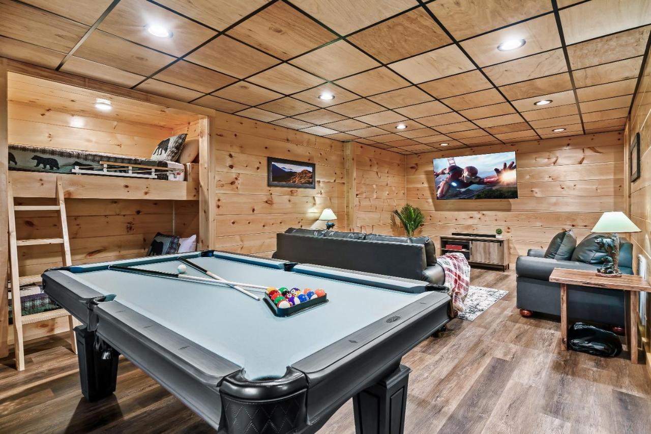 Mountains R Calling, Cozy Hideaway, King Beds, Hot-Tub, Arcade, Ev Ready Pigeon Forge Extérieur photo