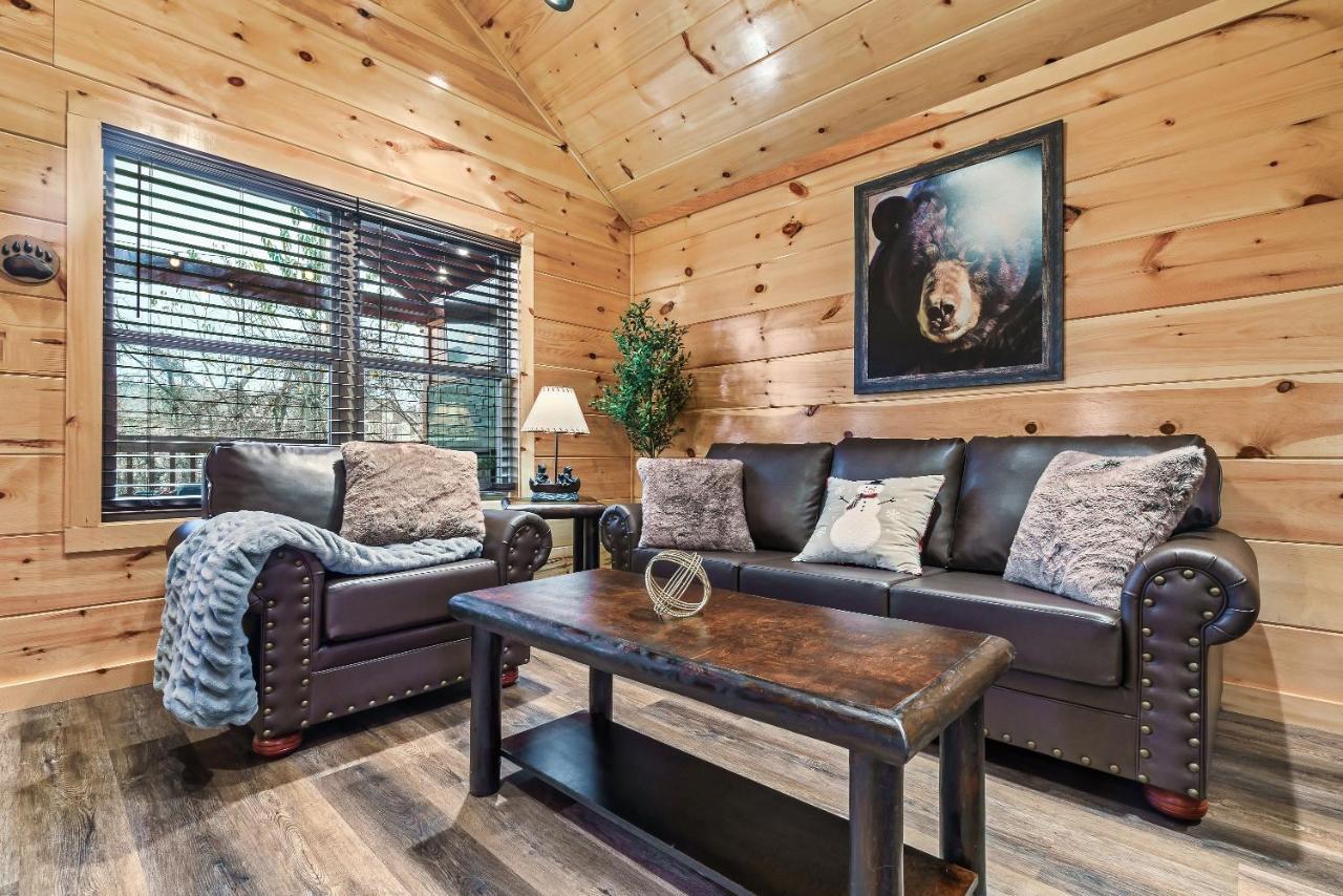 Mountains R Calling, Cozy Hideaway, King Beds, Hot-Tub, Arcade, Ev Ready Pigeon Forge Extérieur photo